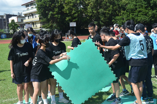 點選作品以查看原圖