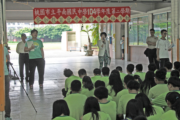 點選作品以查看原圖