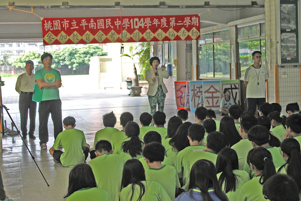 點選作品以查看原圖